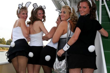 a3702841156326772-8811